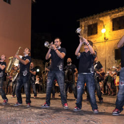Large street band (foto di Lisa Barcaiuolo)