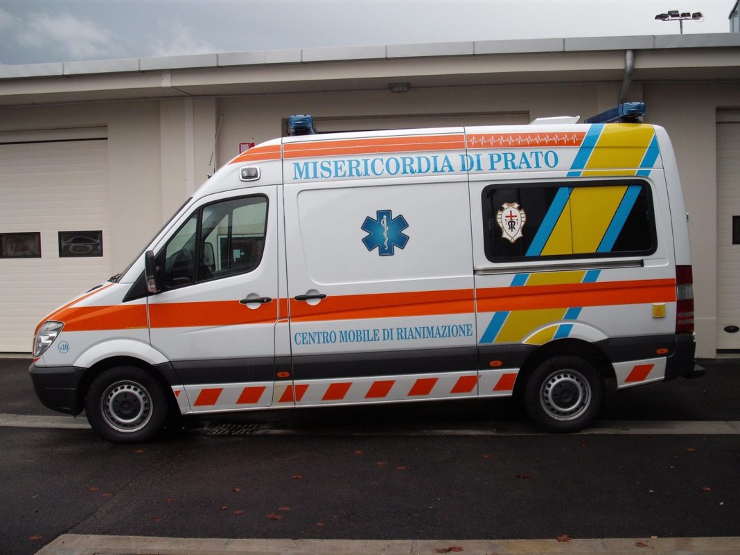Un'ambulanza della Misericordia di Prato