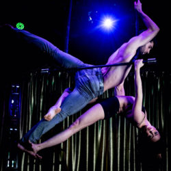 Waz'O Duo Trapeze - Le Cirque WTP