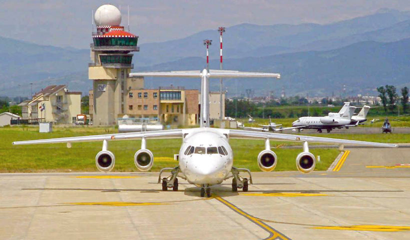 Aereo sulla pista di Peretola