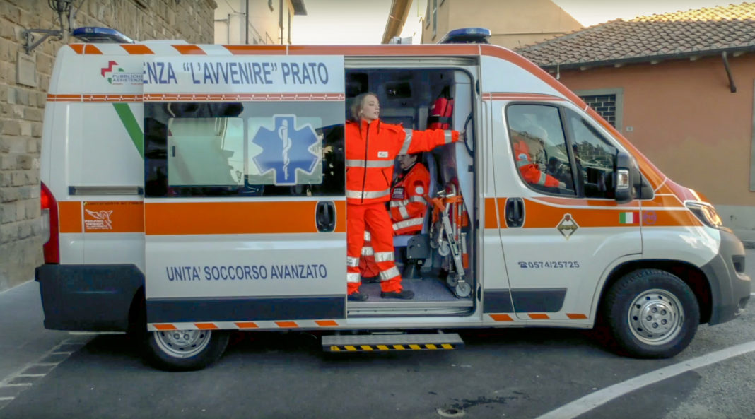ambulanza pubblica assistenza