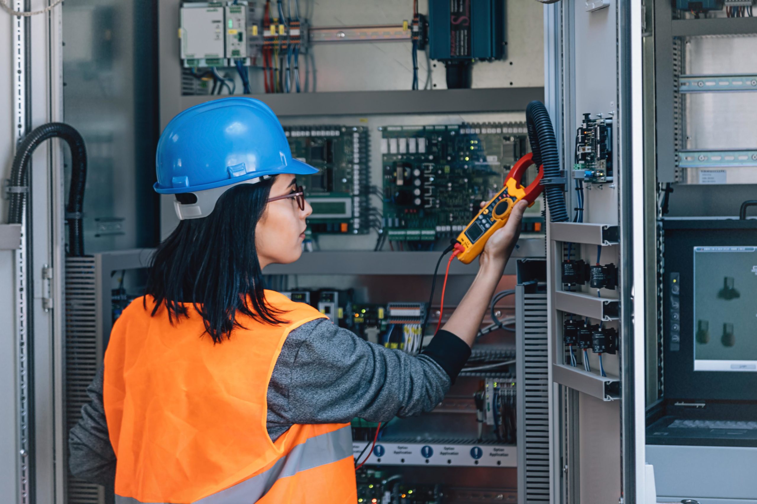 1 tecnico per Estracom. Lavoro