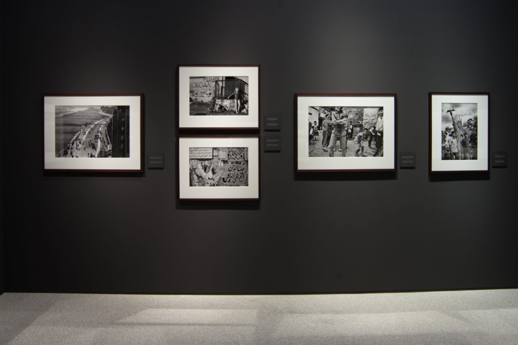 Installation view della mostra Sebastião Salgado. Exodus. In cammino sulle strade delle migrazioni, 2019, Fondazione Pistoia Musei, Palazzo Buontalenti e Antico Palazzo dei Vescovi