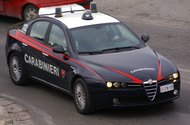 Carabinieri arrestano rapinatore con la mascherina