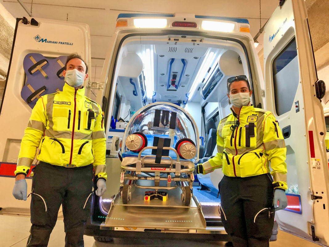 L'ambulanza con letto di rianimazione per pazienti Covid-19 della Misericordia di Prato