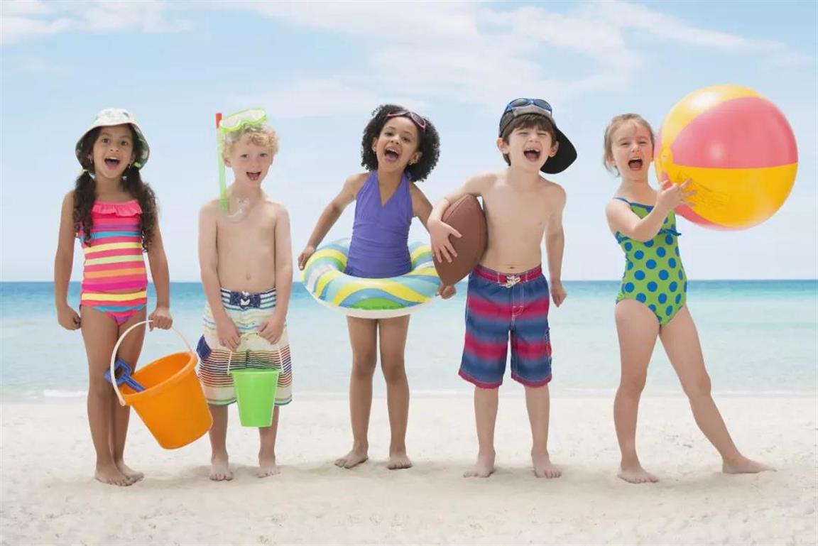 Bambini sulla spiaggia