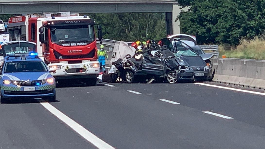 A1 MILANO – NAPOLI: TEMPORANEAMENTE CHIUSO IL TRATTO TRA FIRENZE NORD E CALENZANO IN DIREZIONE BOLOGNA PER INCIDENTE