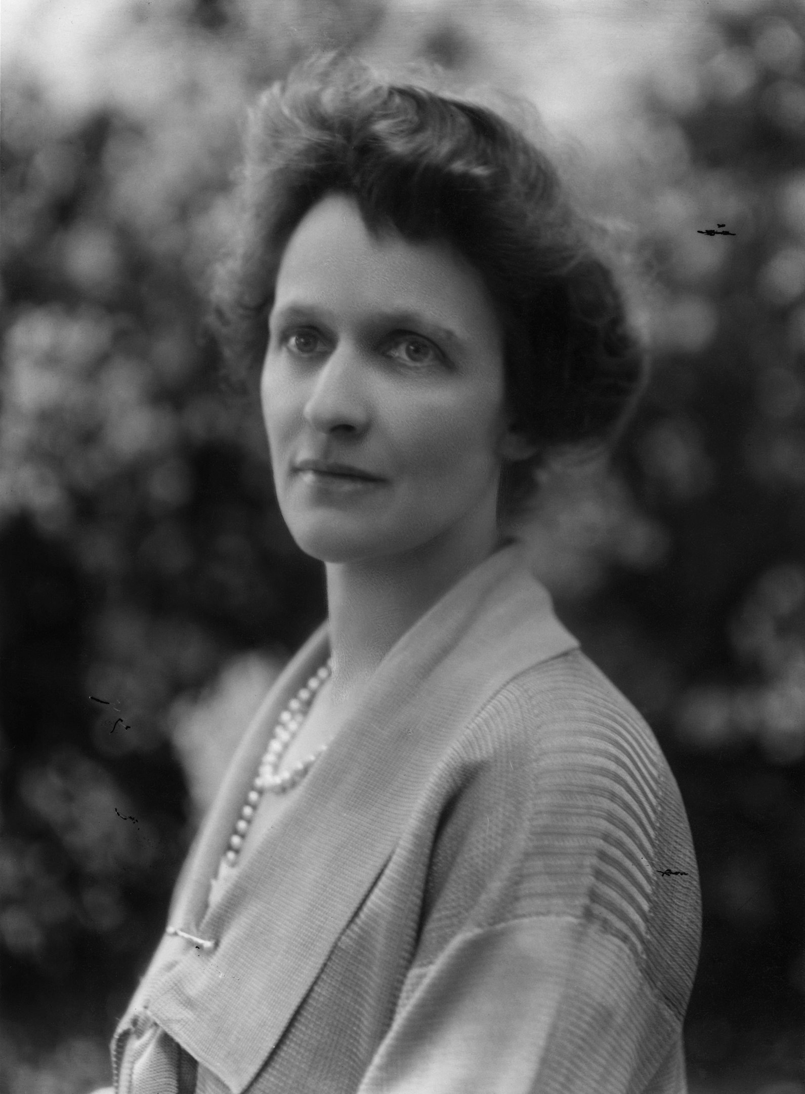 Lady Astor è la prima donna eletta a Westminister