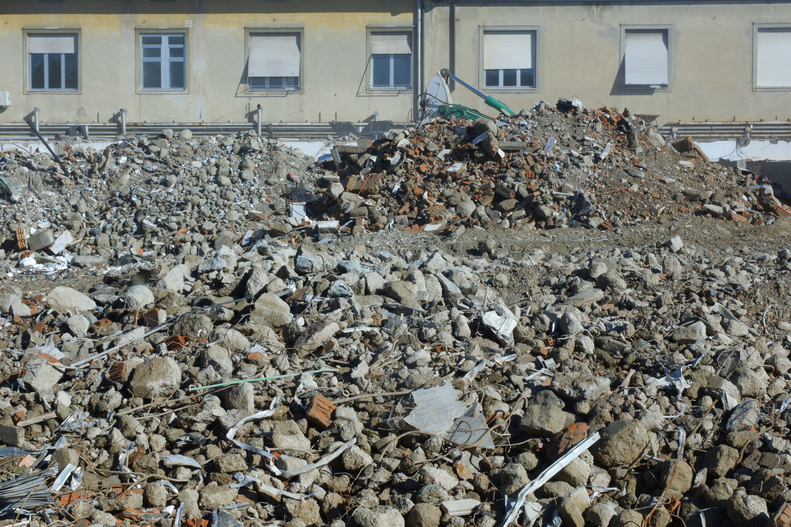 Demolizione ospedale Misericordia e Dolce a Prato