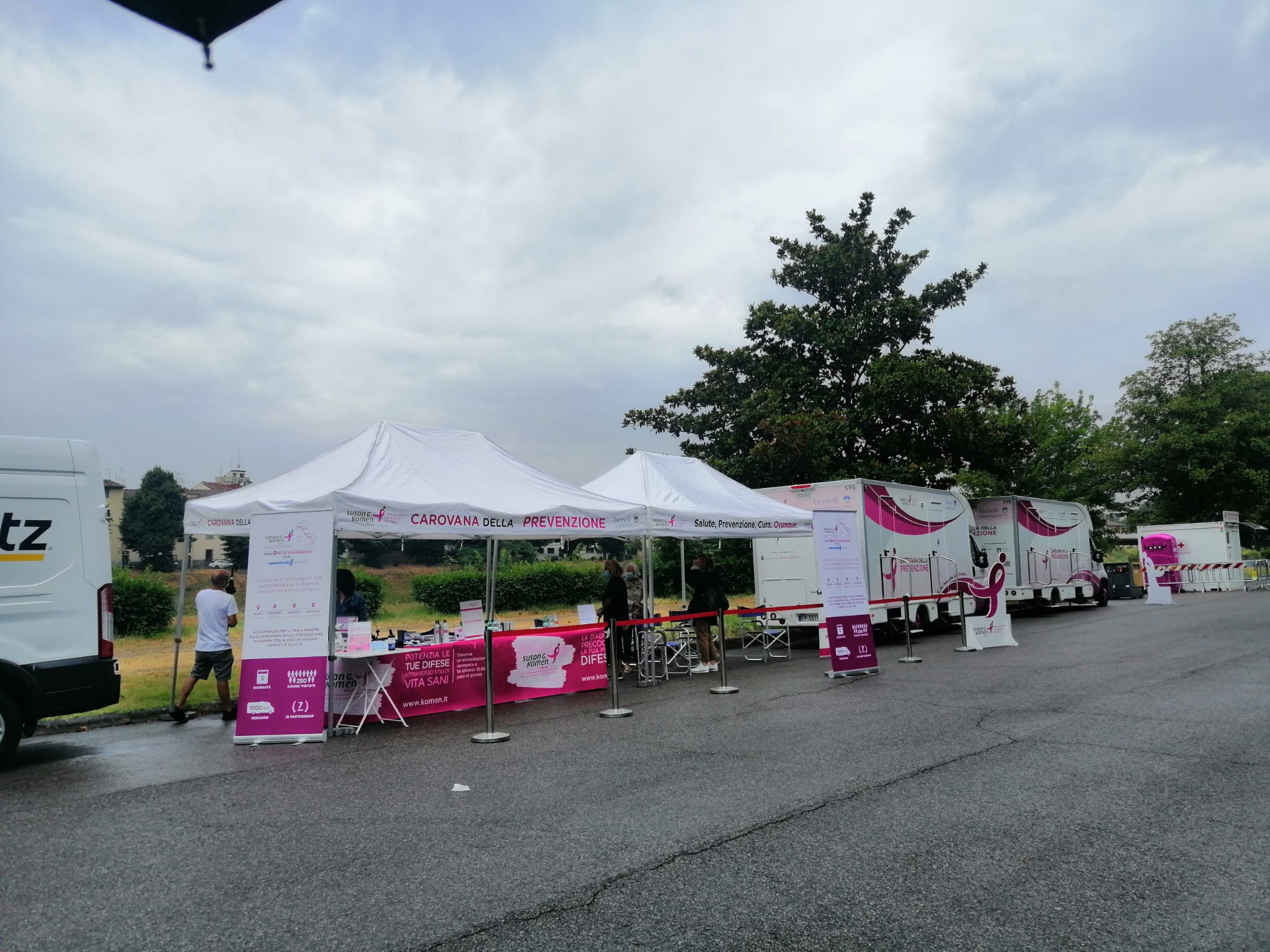 Tumori del seno: a Firenze la Carovana della prevenzione