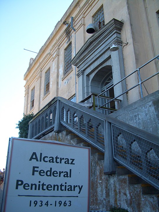 540px alcatraz entrance