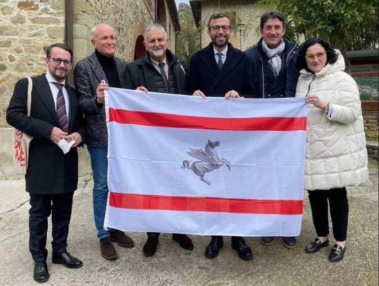 rondine mazzeo presidente consiglio regionale daremo il gonfalone d argento alla cittadella della pace articleimage