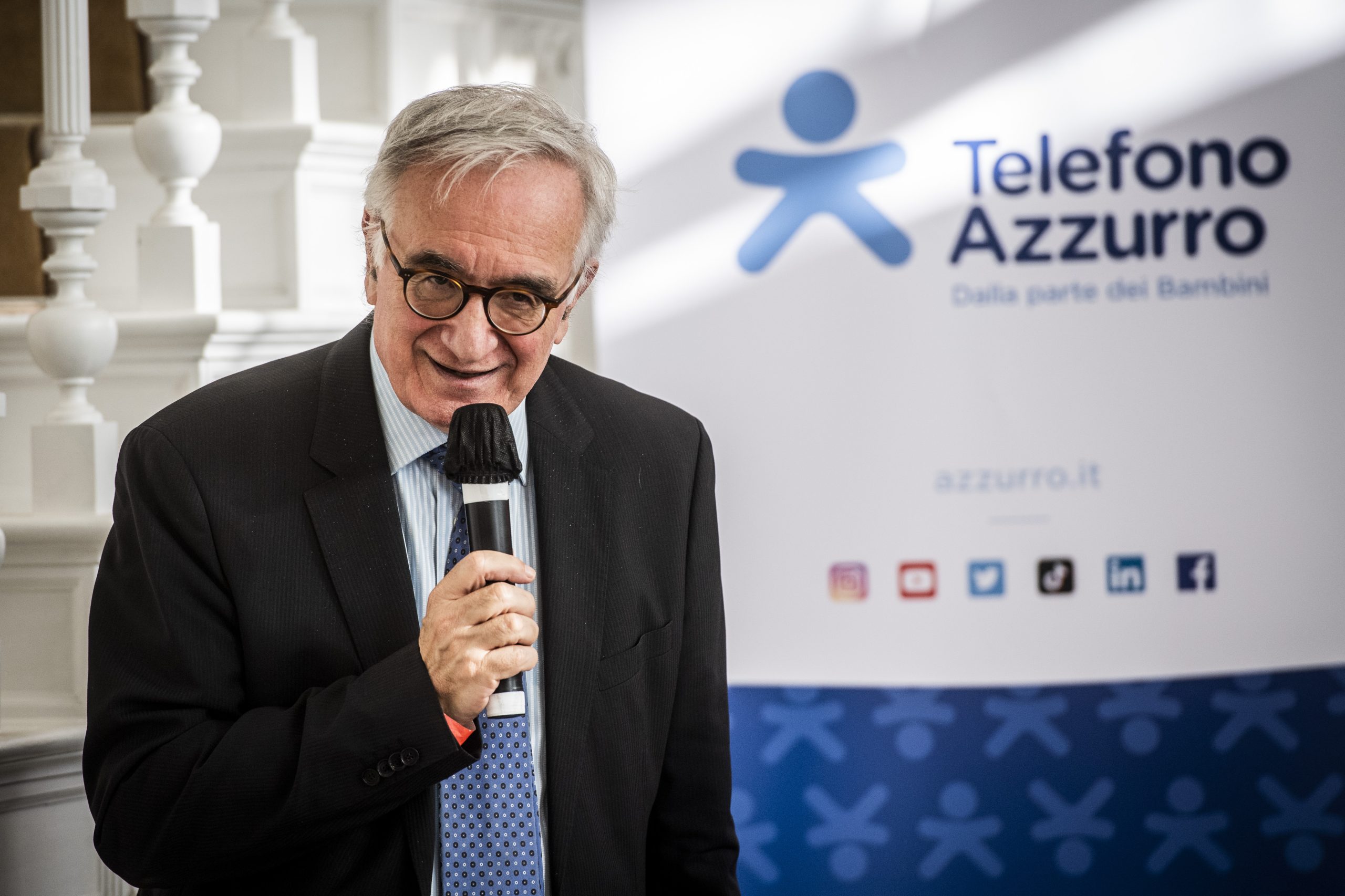 professor ernesto caffo presidente di telefono azzurro