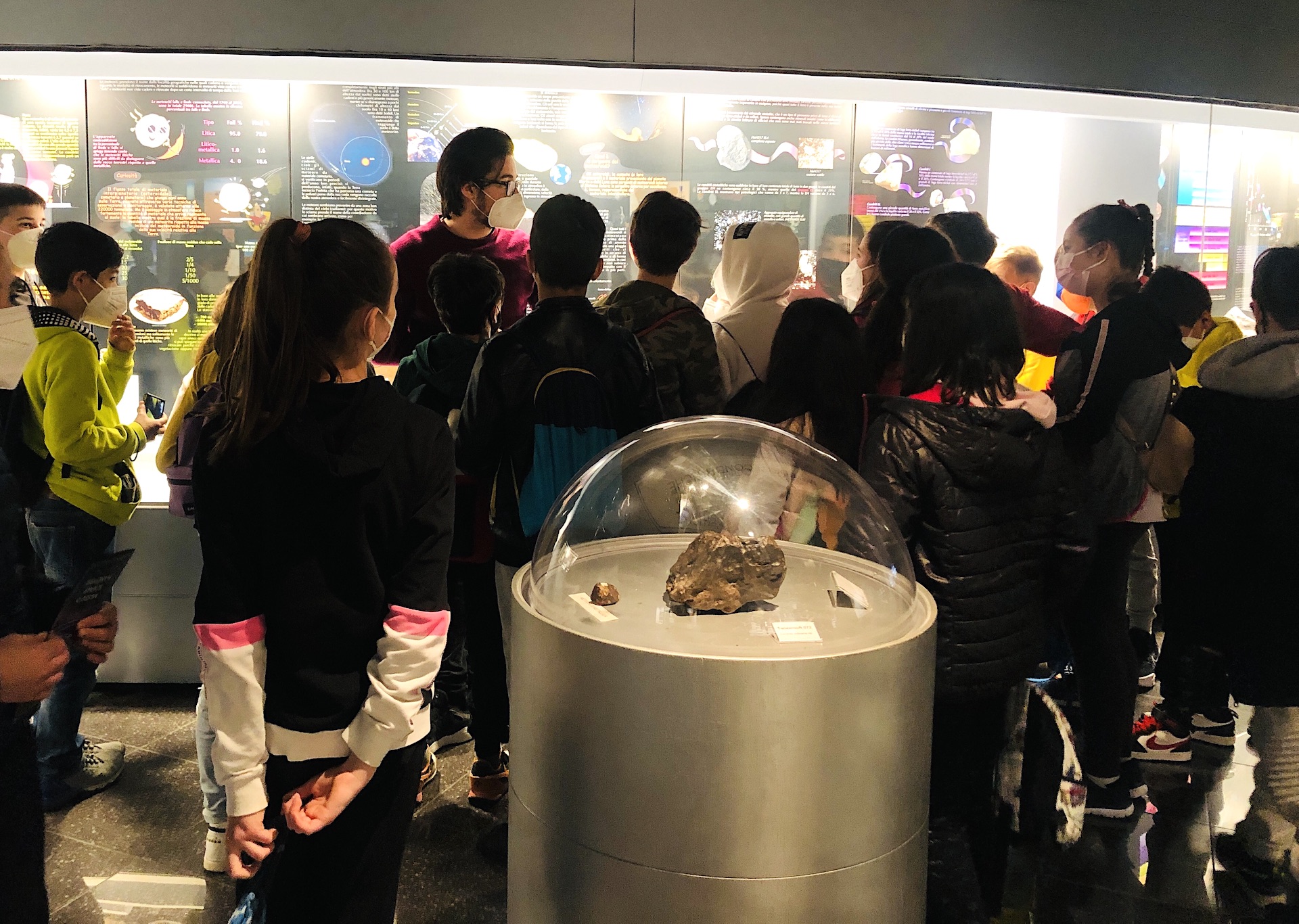 ragazzi al museo di scienze planetarie 20apr22 1