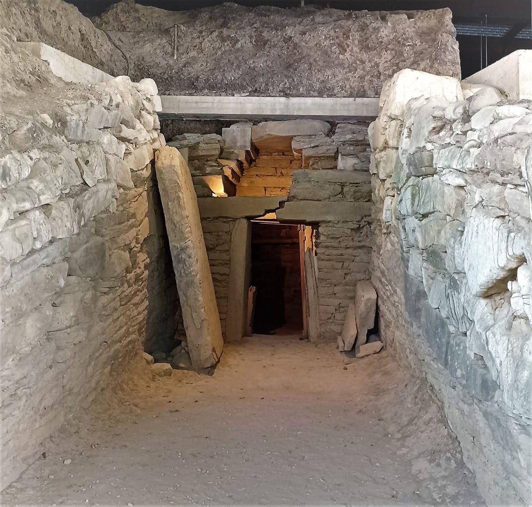 ingresso tomba camera rettangolare tumulo montefortini