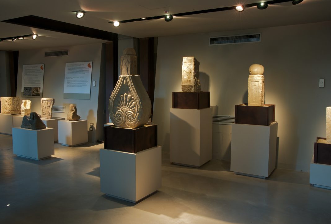 6. museo artimino, scultura funeraria arcaica phniccolò orsibattaglini