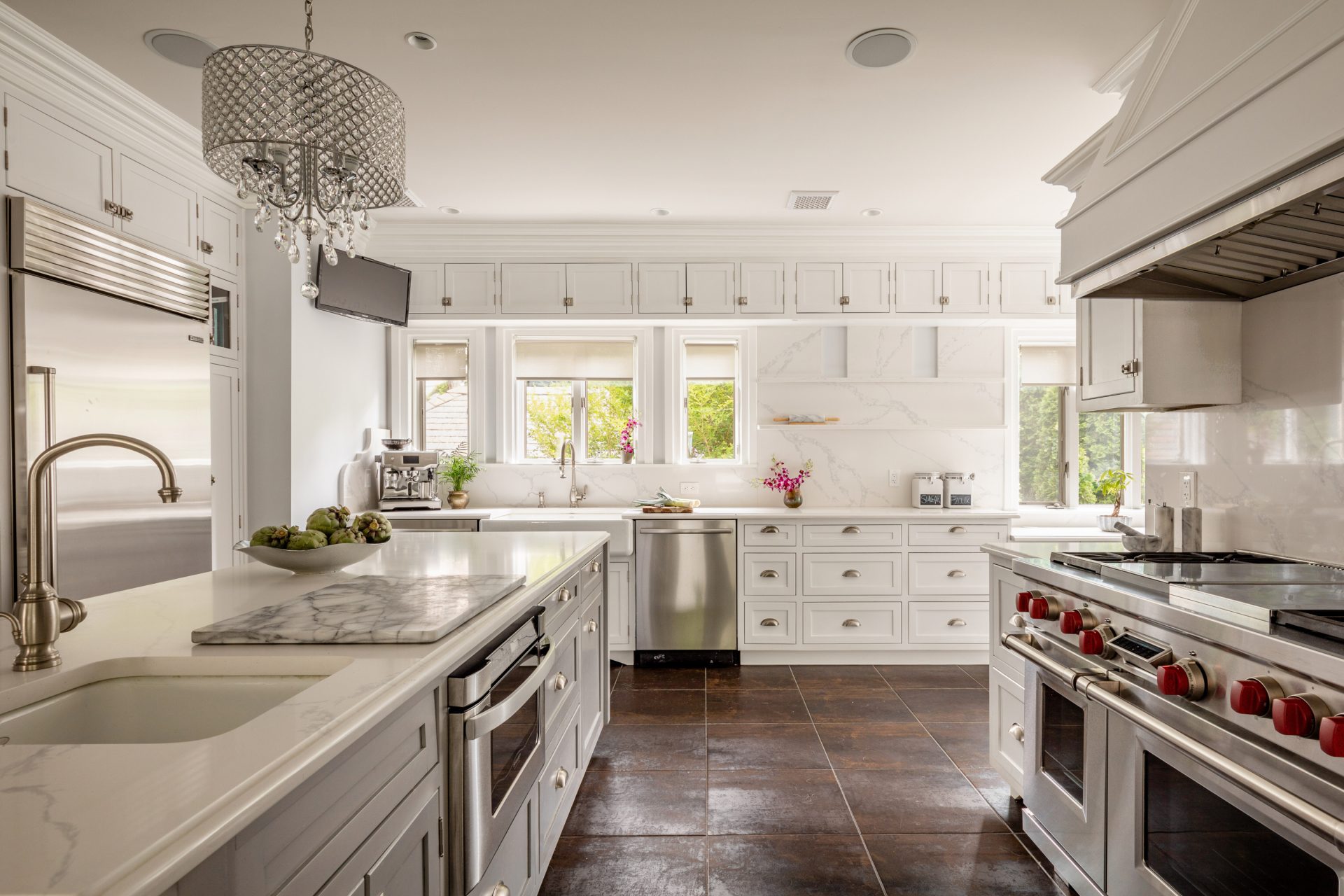 godfather airbnb 08 kitchen credit marc mcandrews