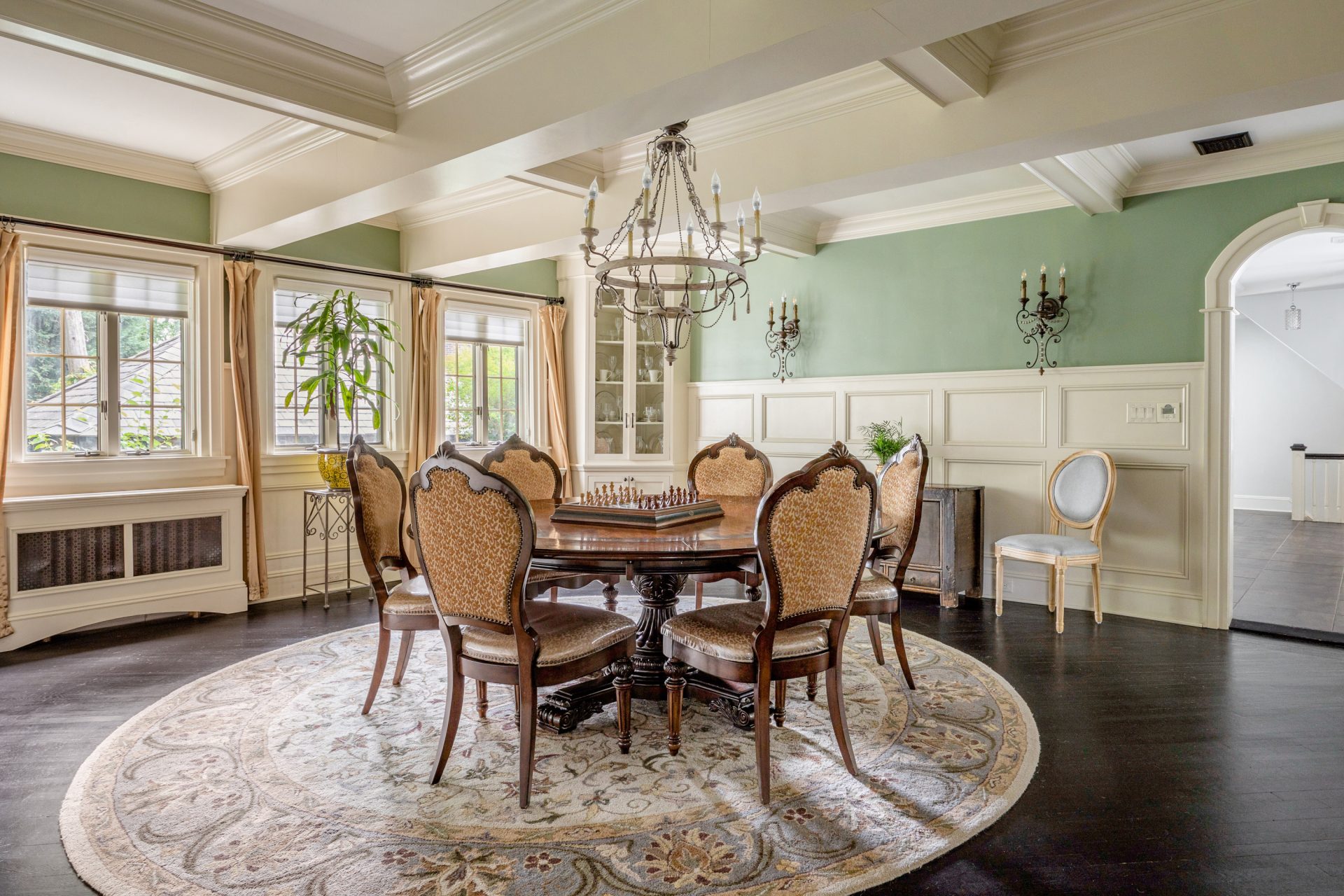 godfather airbnb 10 dining room credit marc mcandrews