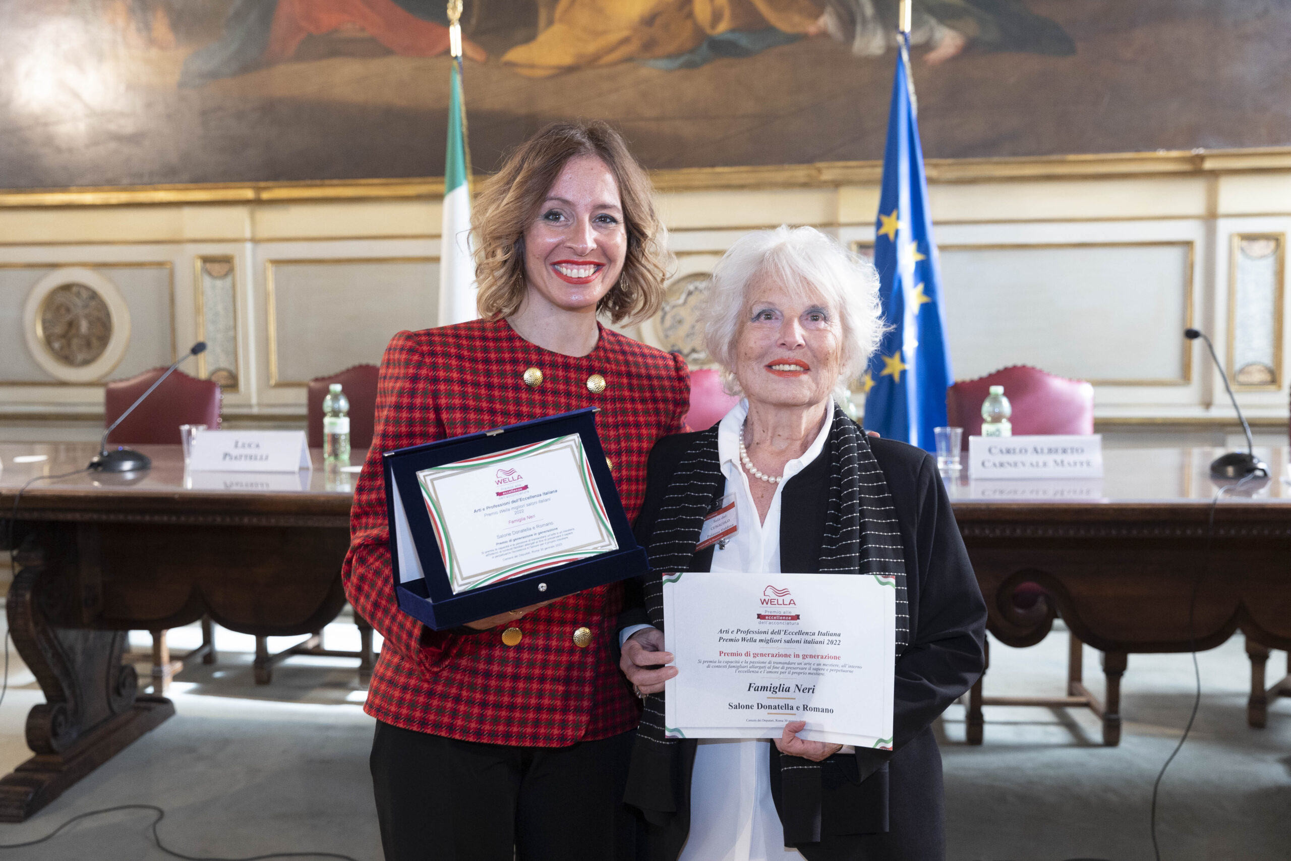 A Montecitorio la famiglia Neri di Donatella e Romano Parrucchieri di Follonica vince il Premio Wella Donne Cuore e Testa