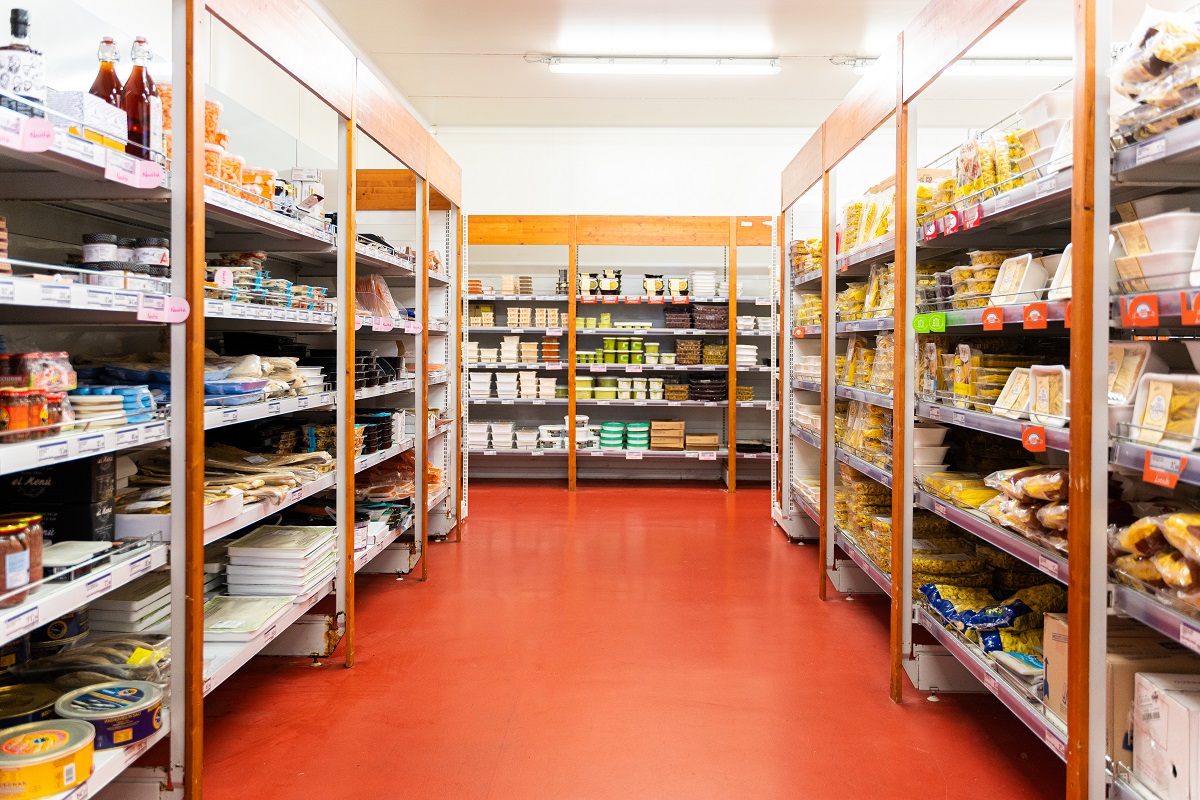 interno 2 cash&carry zona