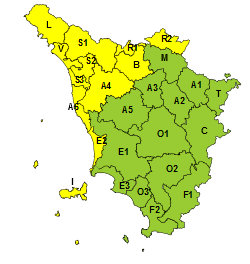 Maltempo, codice giallo per piogge, vento e mareggiate. Possibili nevicate