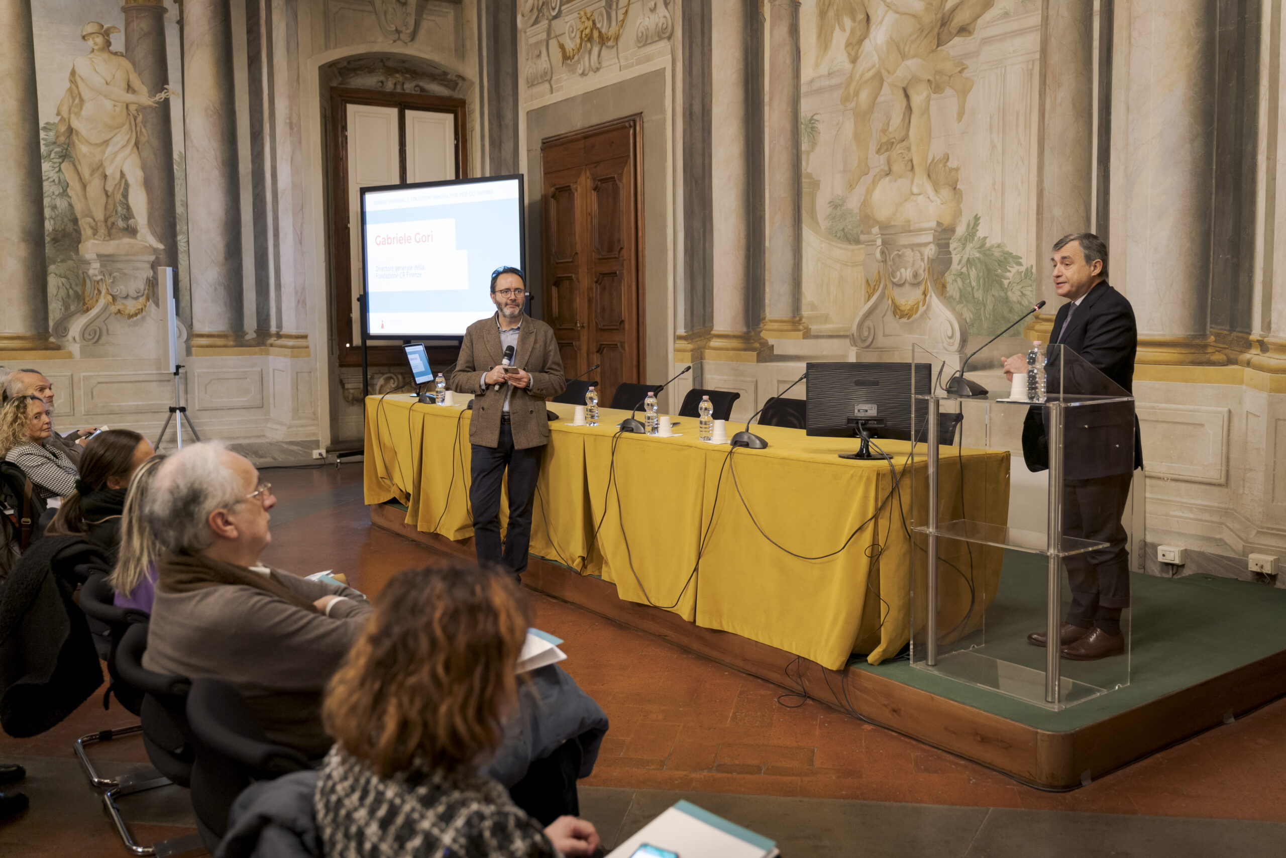 Sociale, a Firenze un cittadino su 4 è anziano: per gli over 65 condomini e servizi su misura