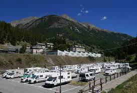 Norme specifiche per aree di sosta per camper e autocaravan