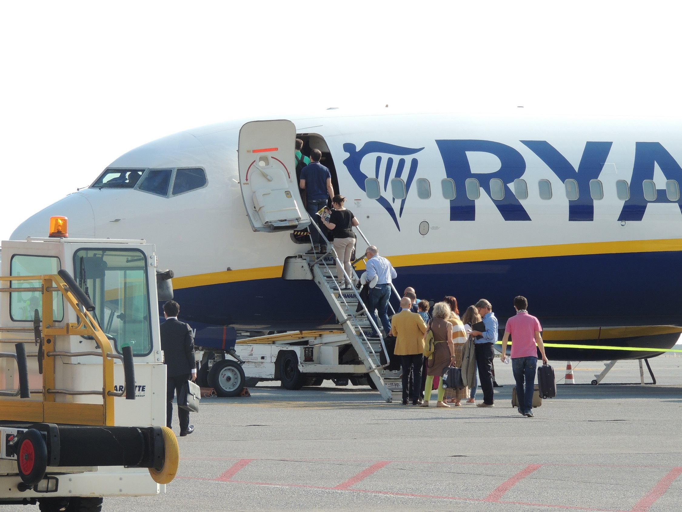 volo in ritardo ryanair cagliari pisa