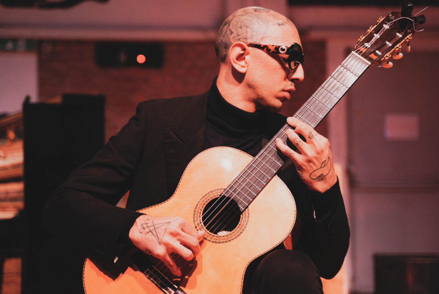 GIOVEDÌ 6 LUGLIO – il chitarrista Andrea Chiarini in concerto
