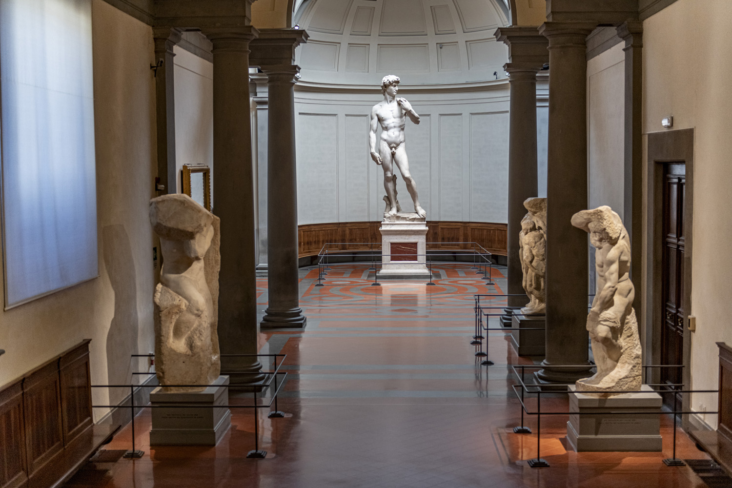 <strong>FERRAGOSTO ALLA GALLERIA DELL’ACCADEMIA DI FIRENZE</strong>