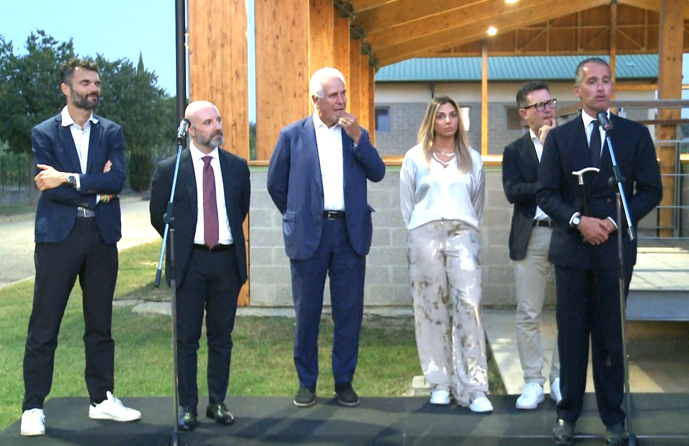 taglio nastro 3