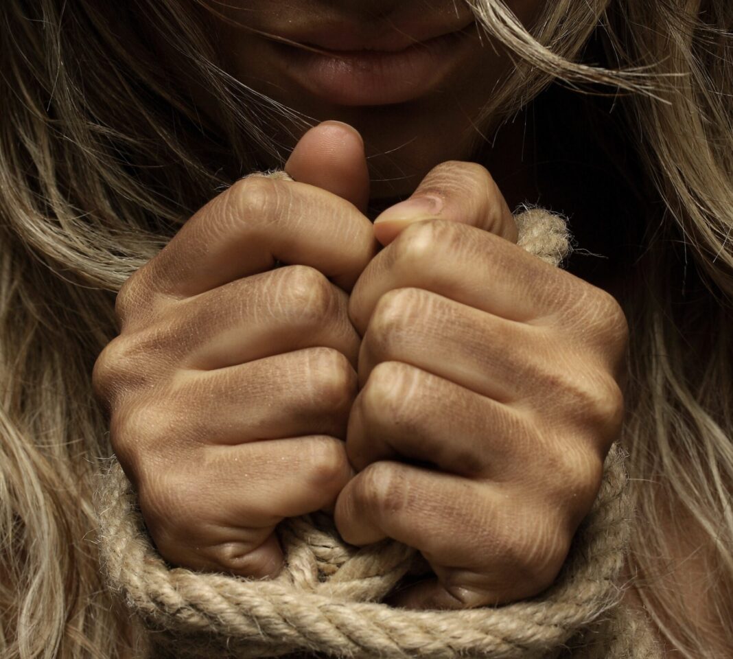 violenza di genere 2000x1798