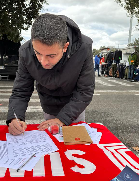 EMERGENZA CASA, MARCO FURFARO FIRMA PETIZIONE SUNIA