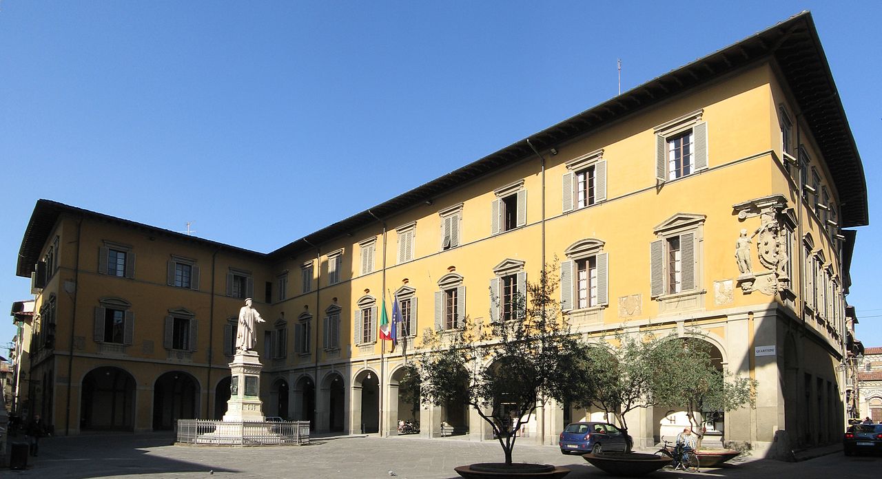 1280px prato, palazzo comunale